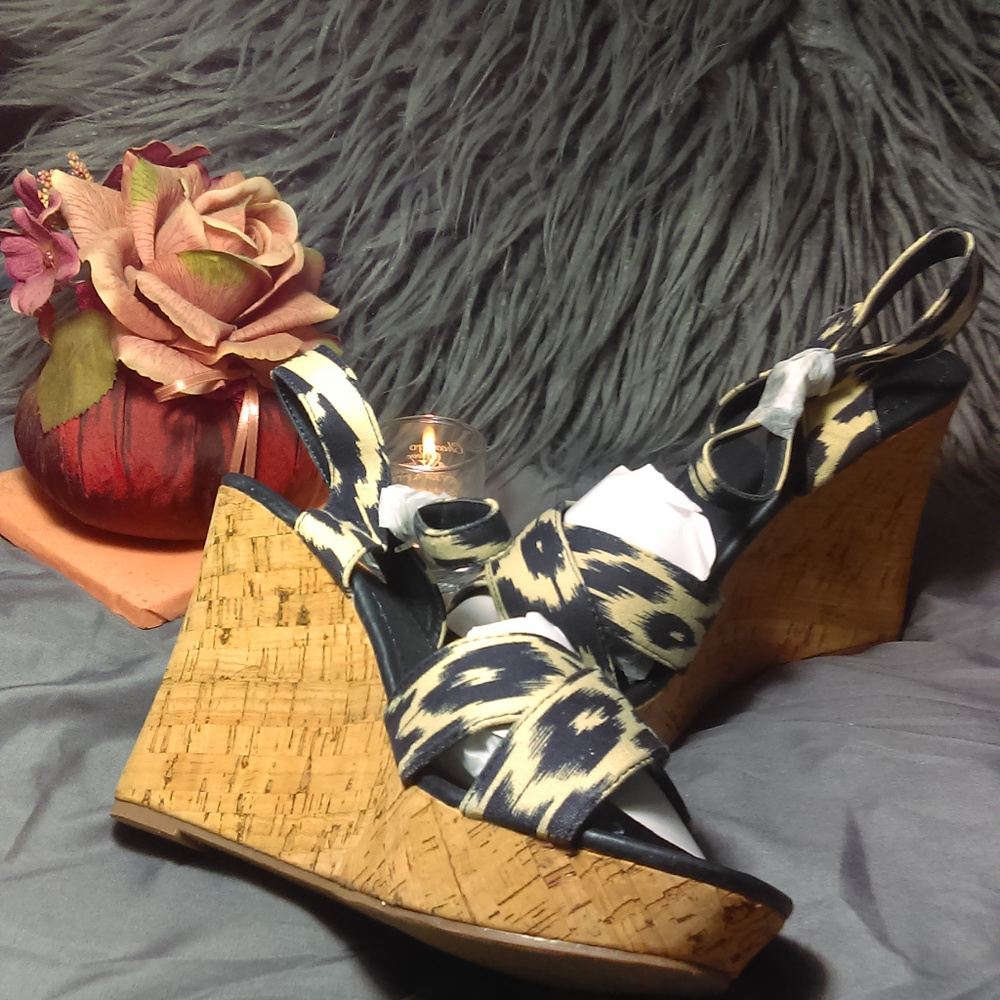 TOP MODA Aztec Print Cork Wedge Size 10